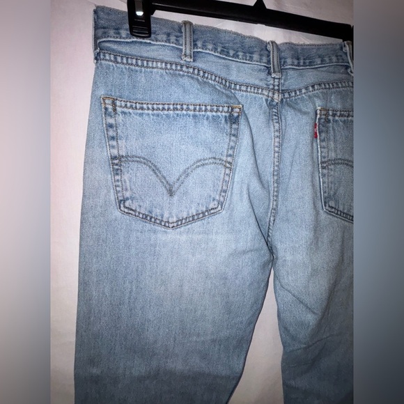 Men’s Levi's Classic Light Blue Straight Jeans - Picture 7 of 7